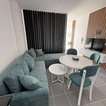 Apartmán Joanon's Landscape View Golem (Tirana)